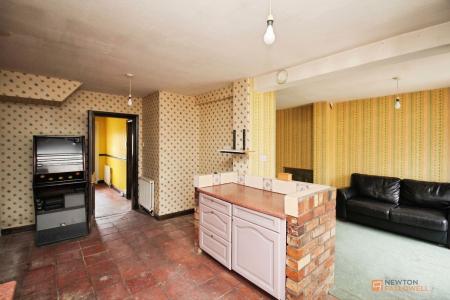 3 bedroom Semi-detached house for sale in Valence Road, Leicester, LE3