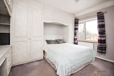 3 bedroom Semi-detached house for sale in Stonehurst Road, Leicester, LE3