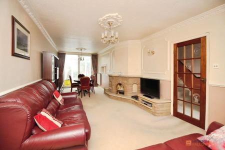 3 bedroom Semi-detached house for sale in Stonehurst Road, Leicester, LE3