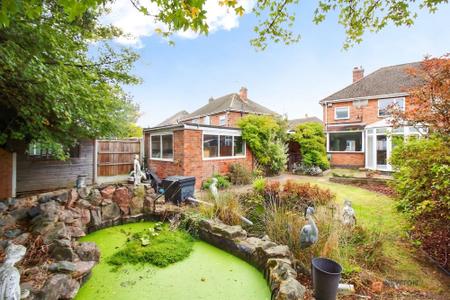 3 bedroom Semi-detached house for sale in Stonehurst Road, Leicester, LE3