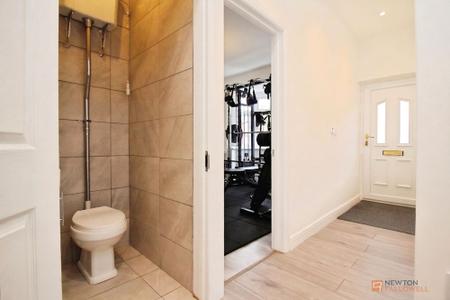 4 bedroom Detached bungalow for sale in Queens Drive, Leicester Forest East, LE3