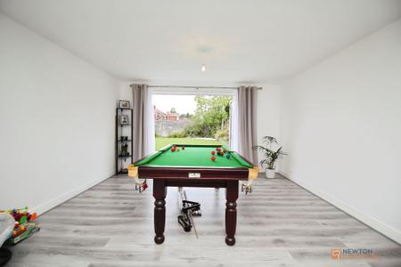 4 bedroom Detached bungalow for sale in Queens Drive, Leicester Forest East, LE3