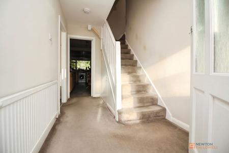 5 bedroom Detached house for sale in Farmway, Braunstone Town, Leicester, LE3