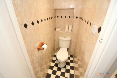 5 bedroom Detached house for sale in Farmway, Braunstone Town, Leicester, LE3