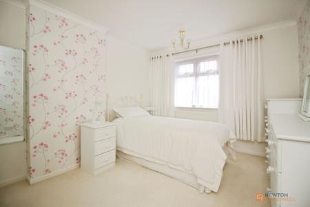 3 bedroom Semi-detached house for sale in Wardens Walk, Leicester Forest East, LE3