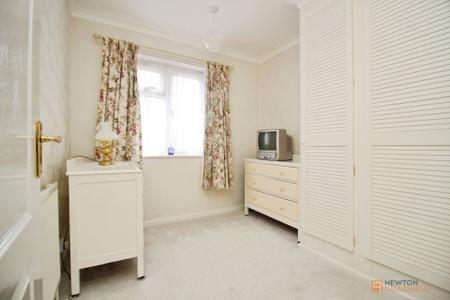 3 bedroom Semi-detached house for sale in Wardens Walk, Leicester Forest East, LE3