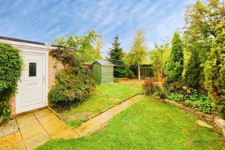 3 bedroom Semi-detached house for sale in Wardens Walk, Leicester Forest East, LE3