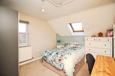 5 bedroom Detached house for sale in Bolus Road, Leicester, LE3