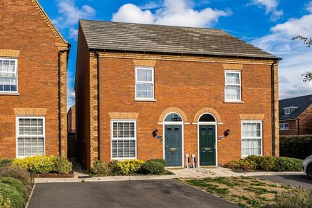 2 bedroom Semi-detached house for sale in Inver Road, Lubbesthorpe, LE19