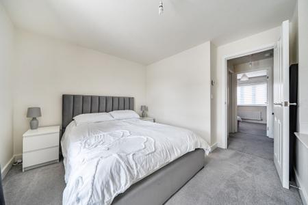 2 bedroom Semi-detached house for sale in Inver Road, Lubbesthorpe, LE19