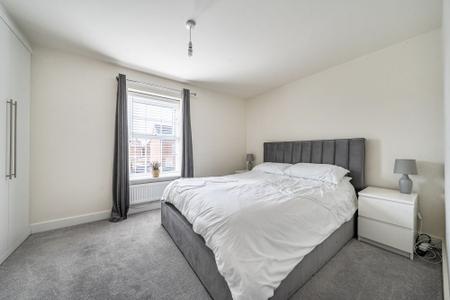 2 bedroom Semi-detached house for sale in Inver Road, Lubbesthorpe, LE19