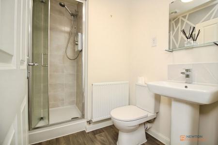 3 bedroom Flat for sale in Tay Road, Lubbesthorpe, LE19