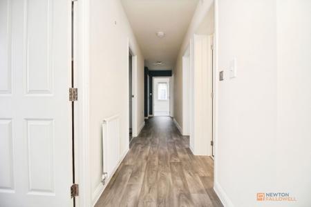 3 bedroom Flat for sale in Tay Road, Lubbesthorpe, LE19