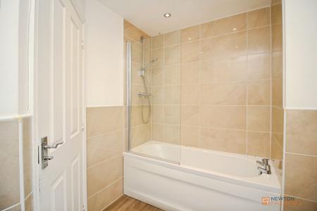 4 bedroom Detached house for sale in Willow Road, Leicester Forest East, LE3