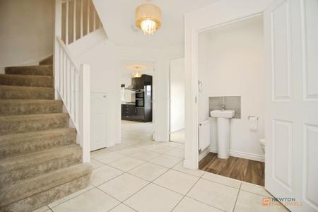 4 bedroom Detached house for sale in Willow Road, Leicester Forest East, LE3