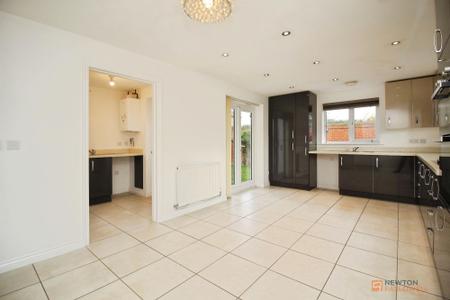 4 bedroom Detached house for sale in Willow Road, Leicester Forest East, LE3