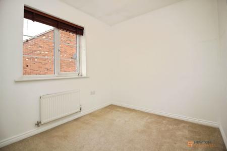 4 bedroom Detached house for sale in Willow Road, Leicester Forest East, LE3