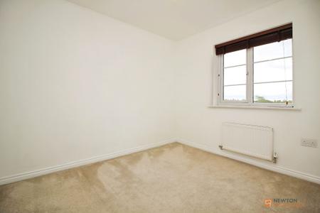 4 bedroom Detached house for sale in Willow Road, Leicester Forest East, LE3
