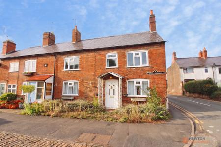 4 bedroom Cottage for sale in Main Street, Newbold Verdon, LE9
