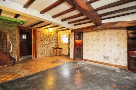 4 bedroom Cottage for sale in Main Street, Newbold Verdon, LE9