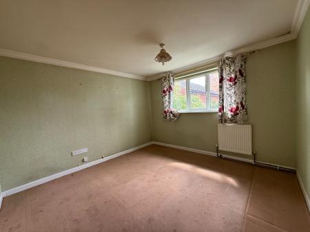 2 bedroom Detached bungalow for sale in Aldergrove Crescent, Lincoln, LN6