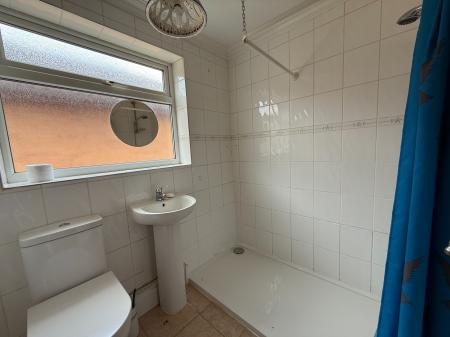 2 bedroom Detached bungalow for sale in Aldergrove Crescent, Lincoln, LN6