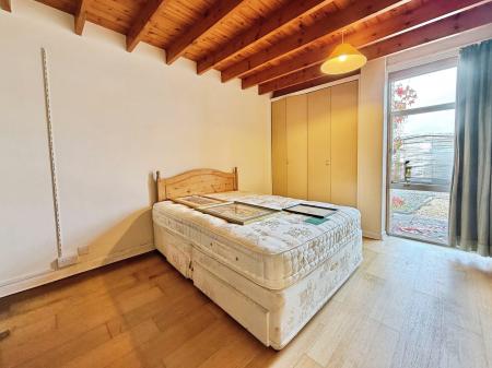 4 bedroom Detached bungalow for sale in Barlings Lane, Langworth, LN3