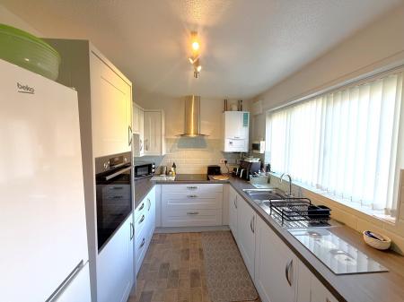 2 bedroom Detached bungalow for sale in Blackthorn Close, Lincoln, LN2