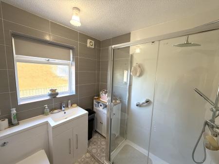 2 bedroom Detached bungalow for sale in Blackthorn Close, Lincoln, LN2