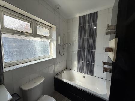 4 bedroom Detached bungalow for sale in Bunkers Hill, Lincoln, LN2