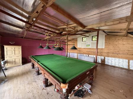 4 bedroom Detached bungalow for sale in Bunkers Hill, Lincoln, LN2