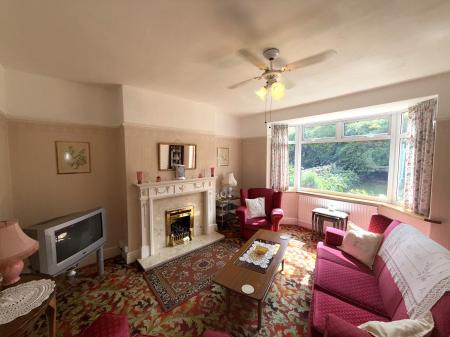 3 bedroom Semi-detached house for sale in Bunkers Hill, Lincoln, LN2