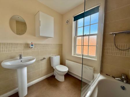 3 bedroom Town house for sale in Carpenters Close, Wragby, LN8