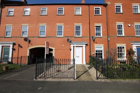 3 bedroom Town house for sale in Carpenters Close, Wragby, LN8
