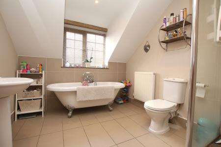 4 bedroom Detached house for sale in Church Lane, Welton, LN2