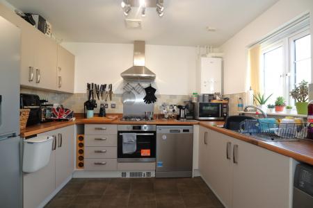 3 bedroom End of terrace house for sale in Craven Way, Navenby, LN5
