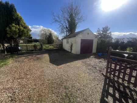 3 bedroom Cottage for sale in Eagle Moor, Eagle, LN6