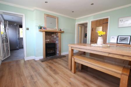 3 bedroom Cottage for sale in Eagle Moor, Eagle, LN6