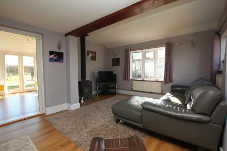 3 bedroom Cottage for sale in Eagle Moor, Eagle, LN6