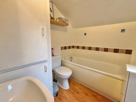3 bedroom Terraced House for sale in Ewart Street, Lincoln, LN5