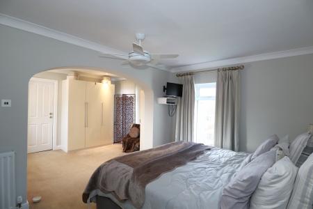 4 bedroom Detached house for sale in Fen Road, Washingborough, LN4