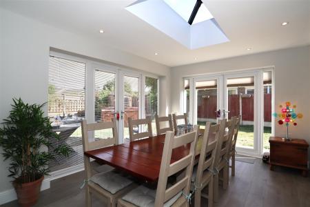 4 bedroom Detached house for sale in Fen Road, Washingborough, LN4