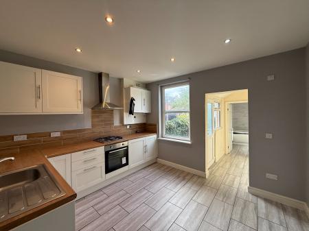 2 bedroom Terraced House for sale in Florence Street, Lincoln, LN2