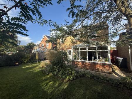 4 bedroom Detached house for sale in Fox Covert, South Hykeham, LN6