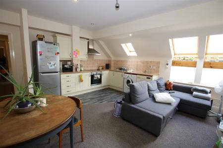 2 bedroom Flat for sale in Friars Mews, Wesleyan Court, Lincoln, LN2