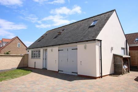 4 bedroom Detached house for sale in High Street, Reepham, LN3