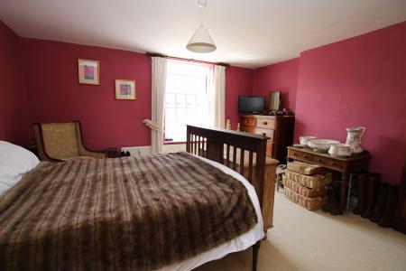 4 bedroom Detached house for sale in High Street, Reepham, LN3