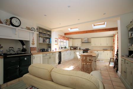 4 bedroom Detached house for sale in High Street, Reepham, LN3