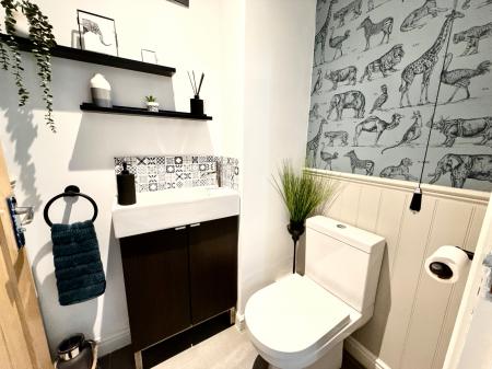 4 bedroom Detached house for sale in Holme Drive, Sudbrooke, LN2