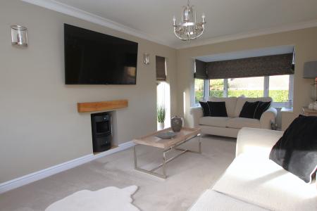 4 bedroom Detached house for sale in Holme Drive, Sudbrooke, LN2